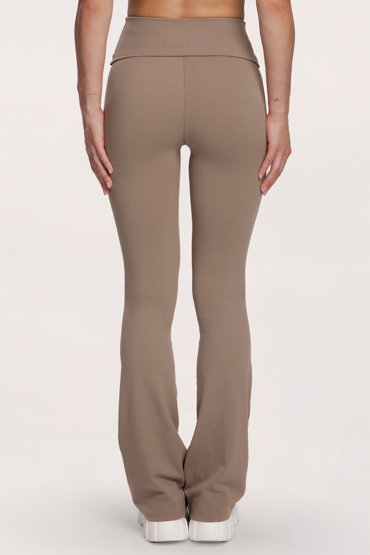 Dzwony pilates era warm beige
