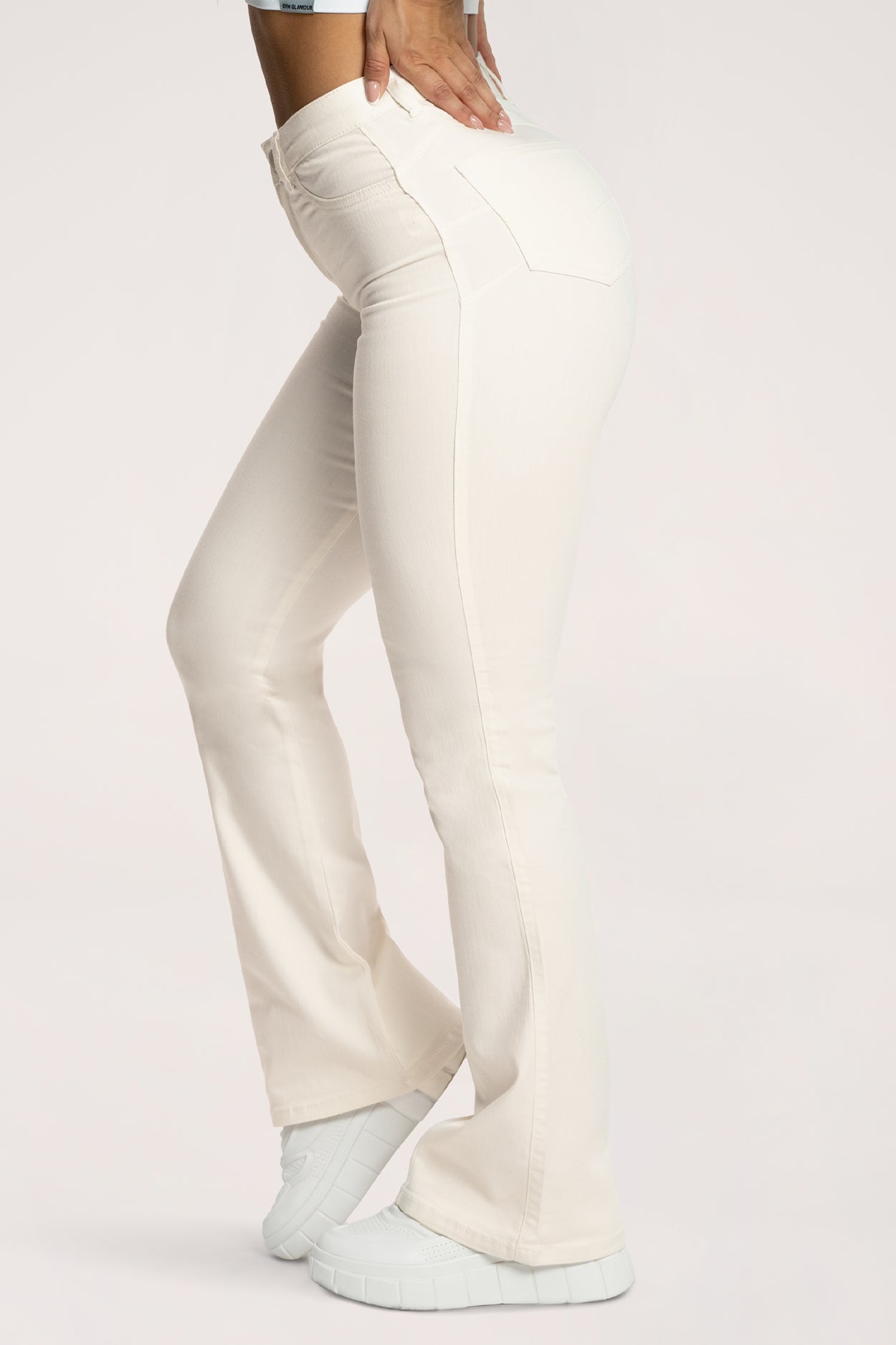 Jeansy dzwony perfect slim off white