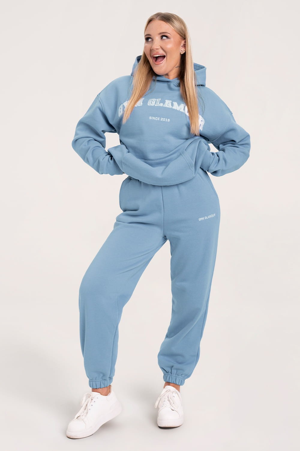 Spodnie dresowe sky blue