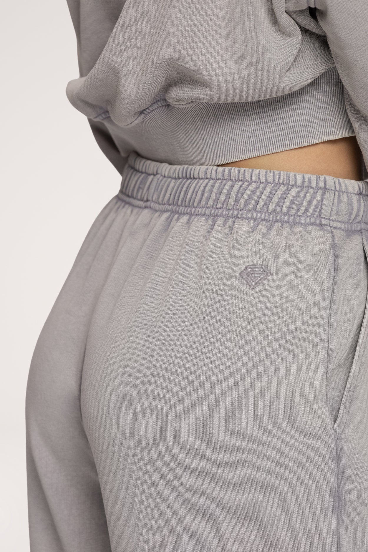 Spodnie dresowe z prostą nogawką Easy light grey
