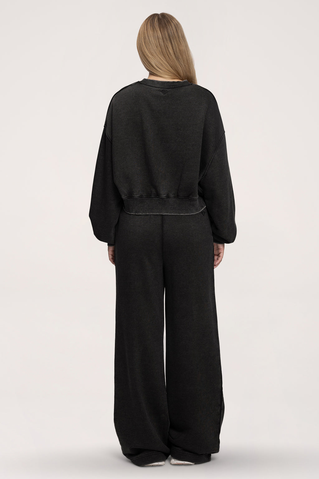 Spodnie dresowe z prostą nogawką Easy black