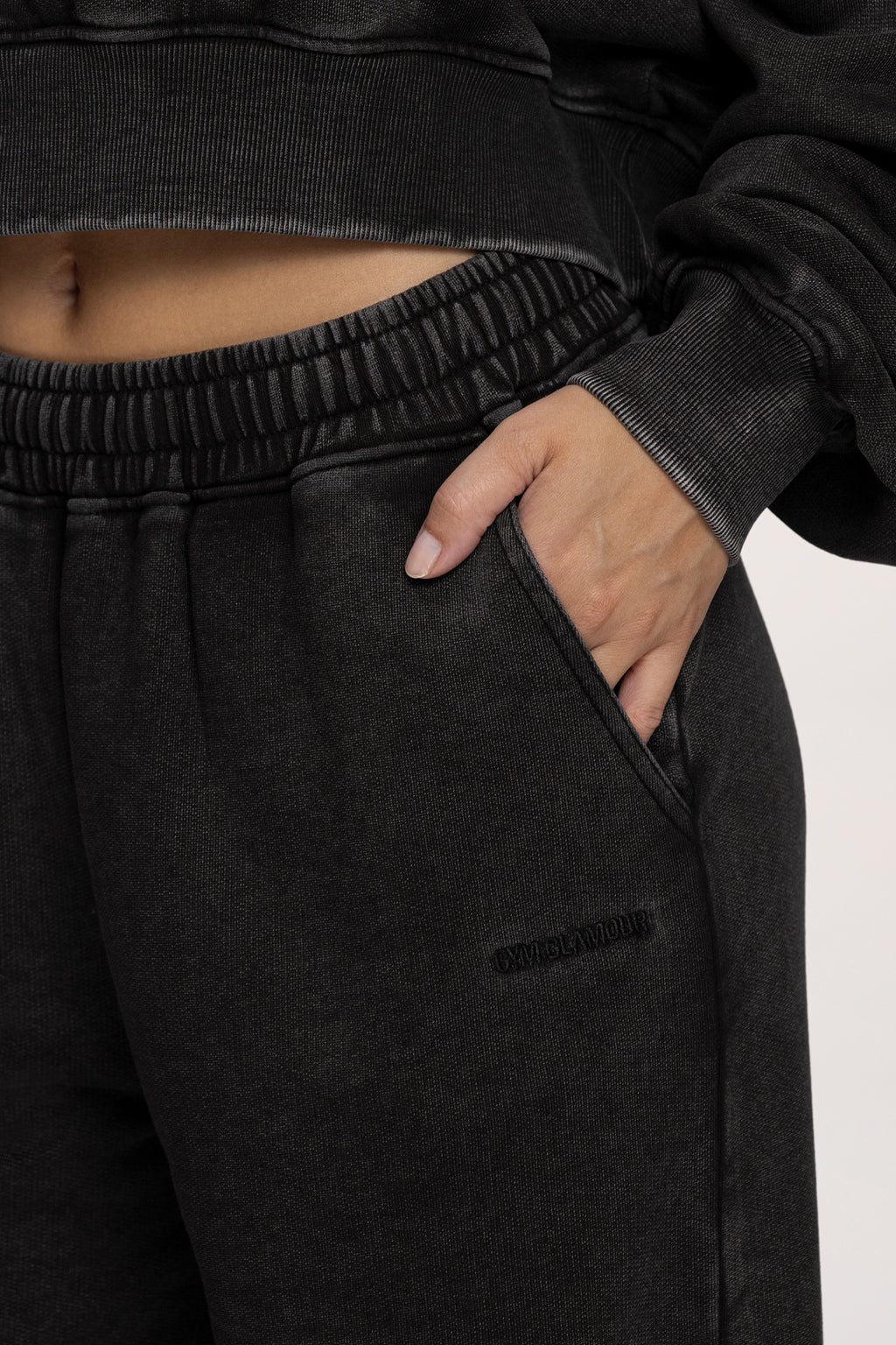 Spodnie dresowe z prostą nogawką Easy black