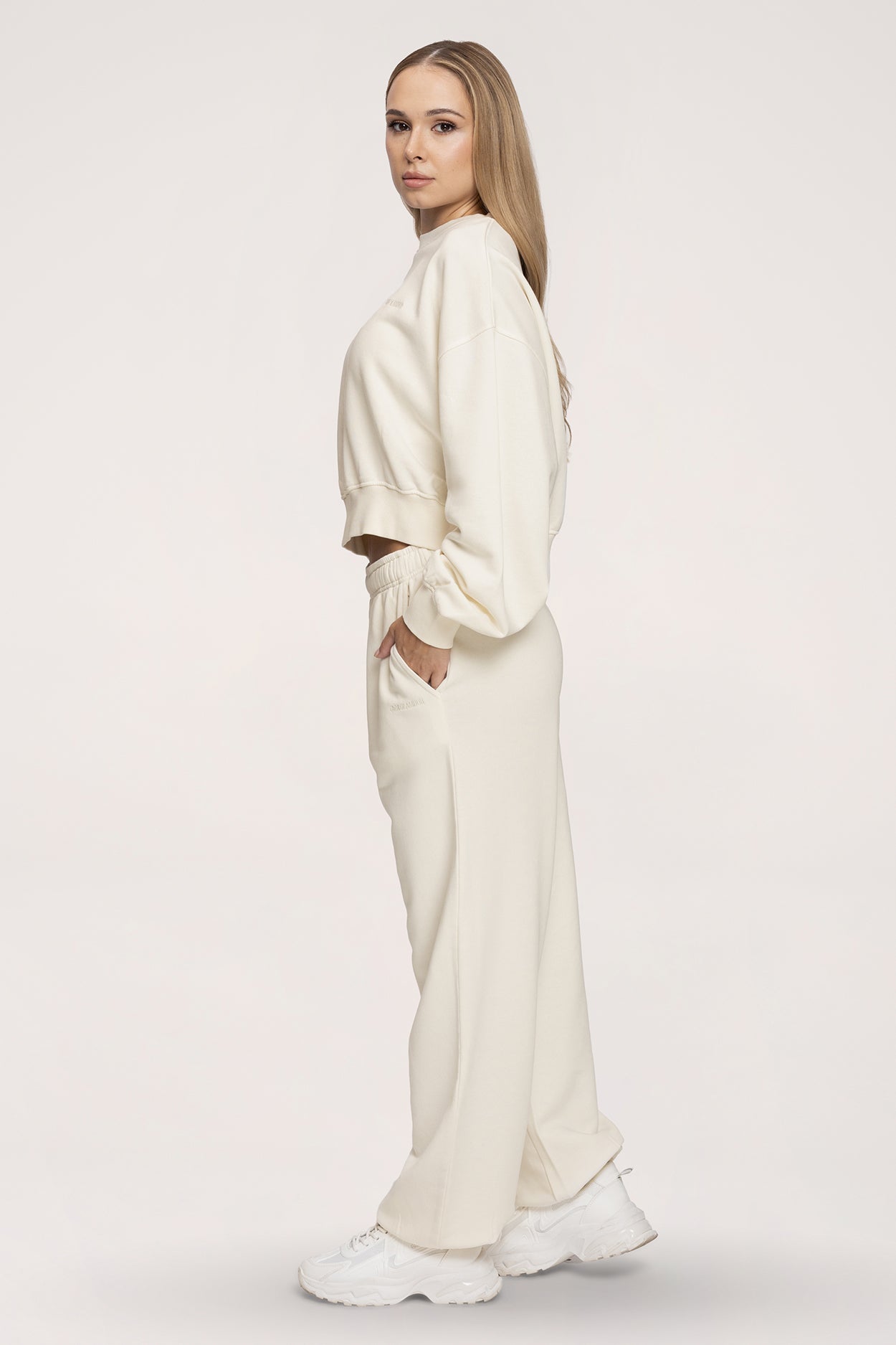 Spodnie dresowe ze ściągaczem Easy off white