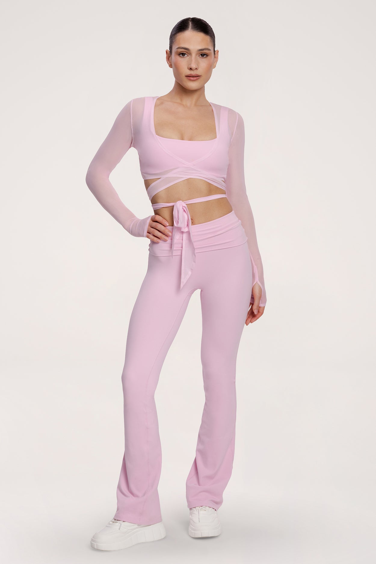 Wiązana narzutka pilates era pink