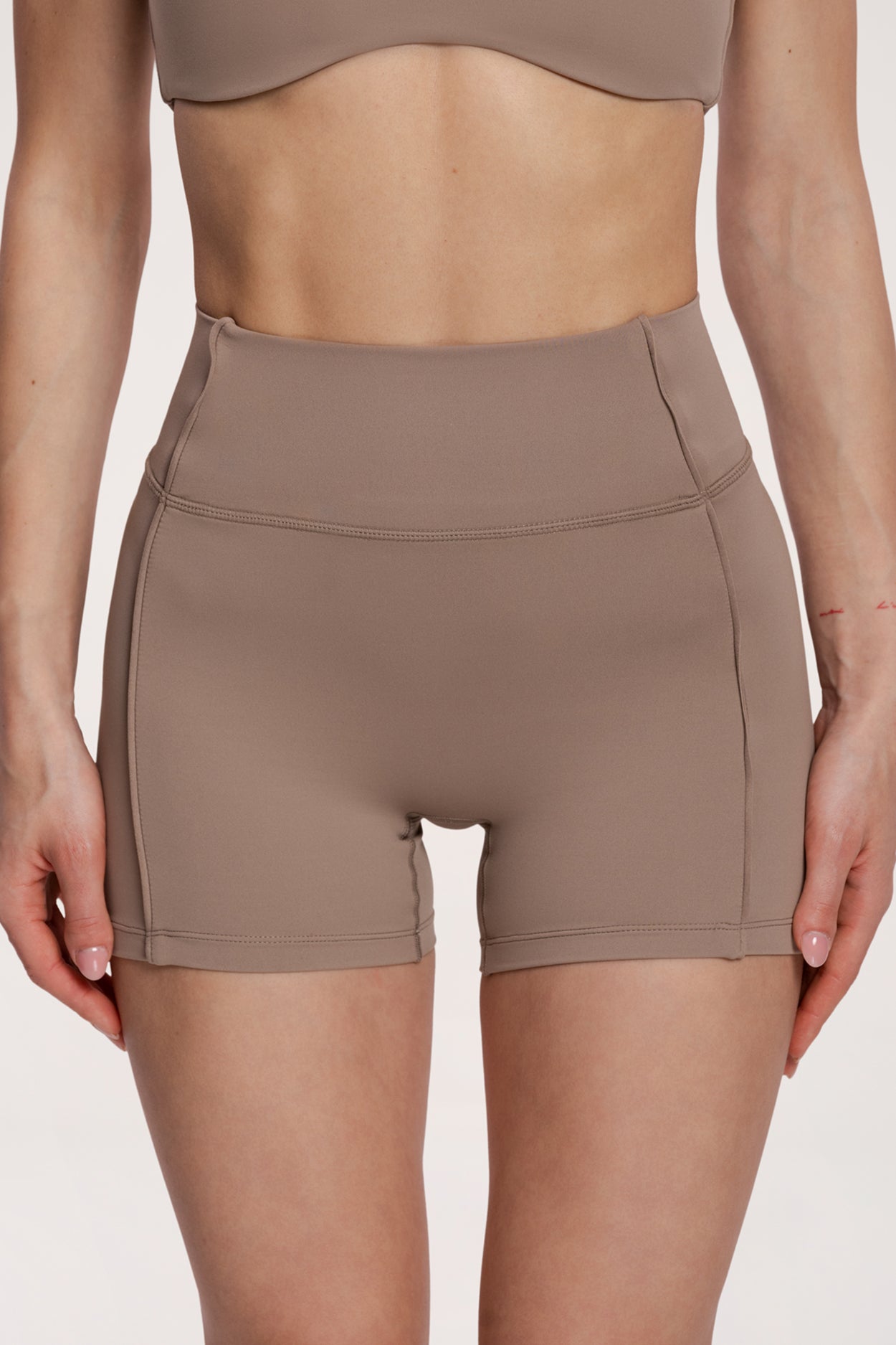 Spodenki pilates era warm beige