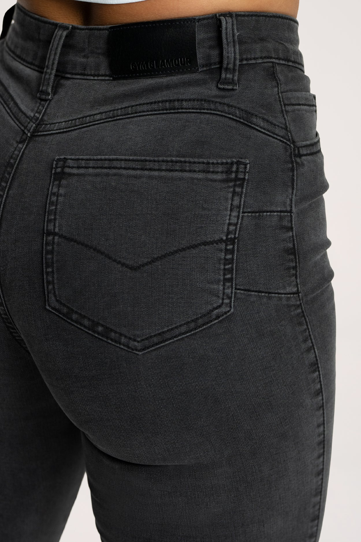 Jeansy dzwony perfect slim black