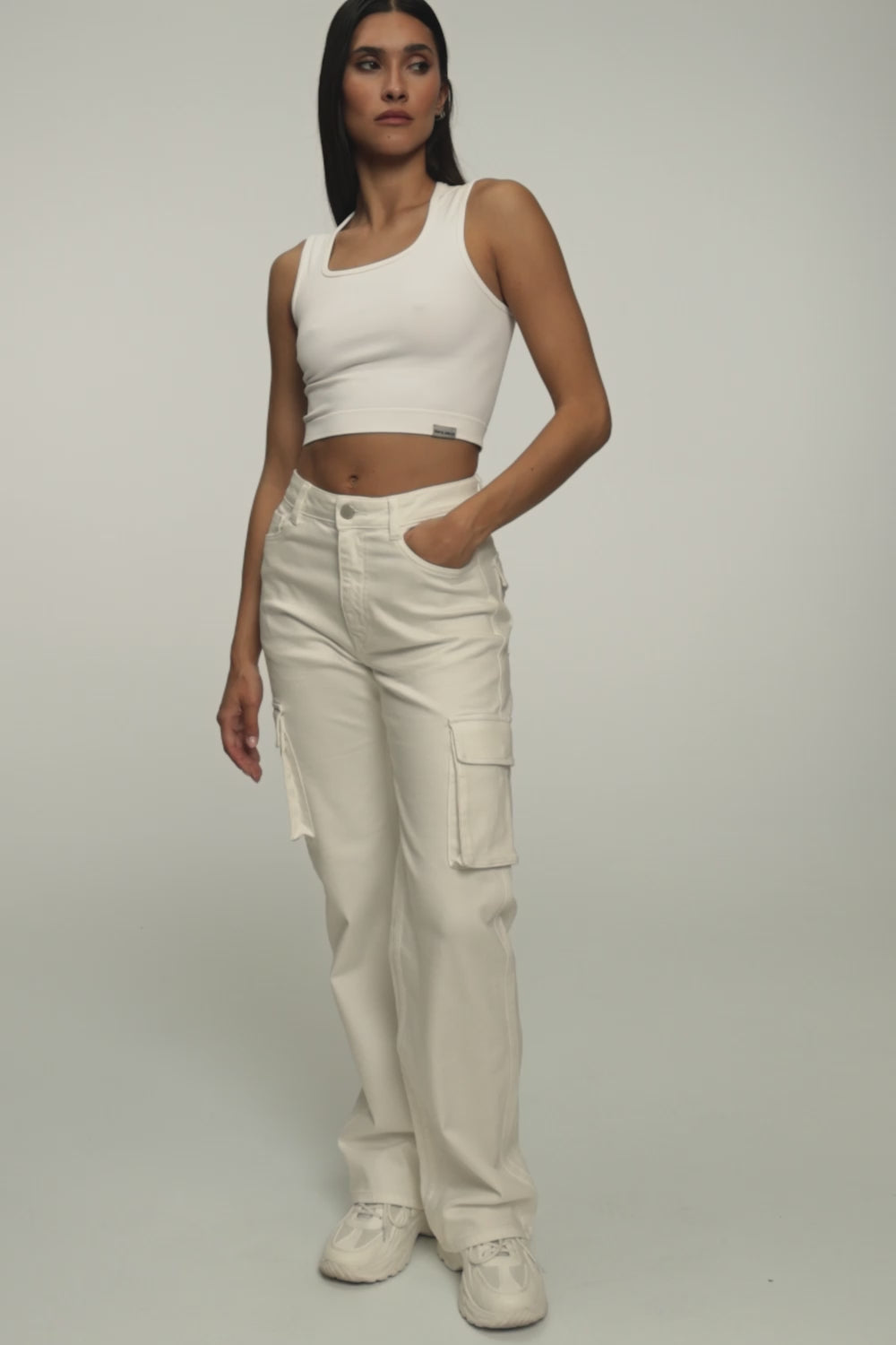 Jeansy cargo off white