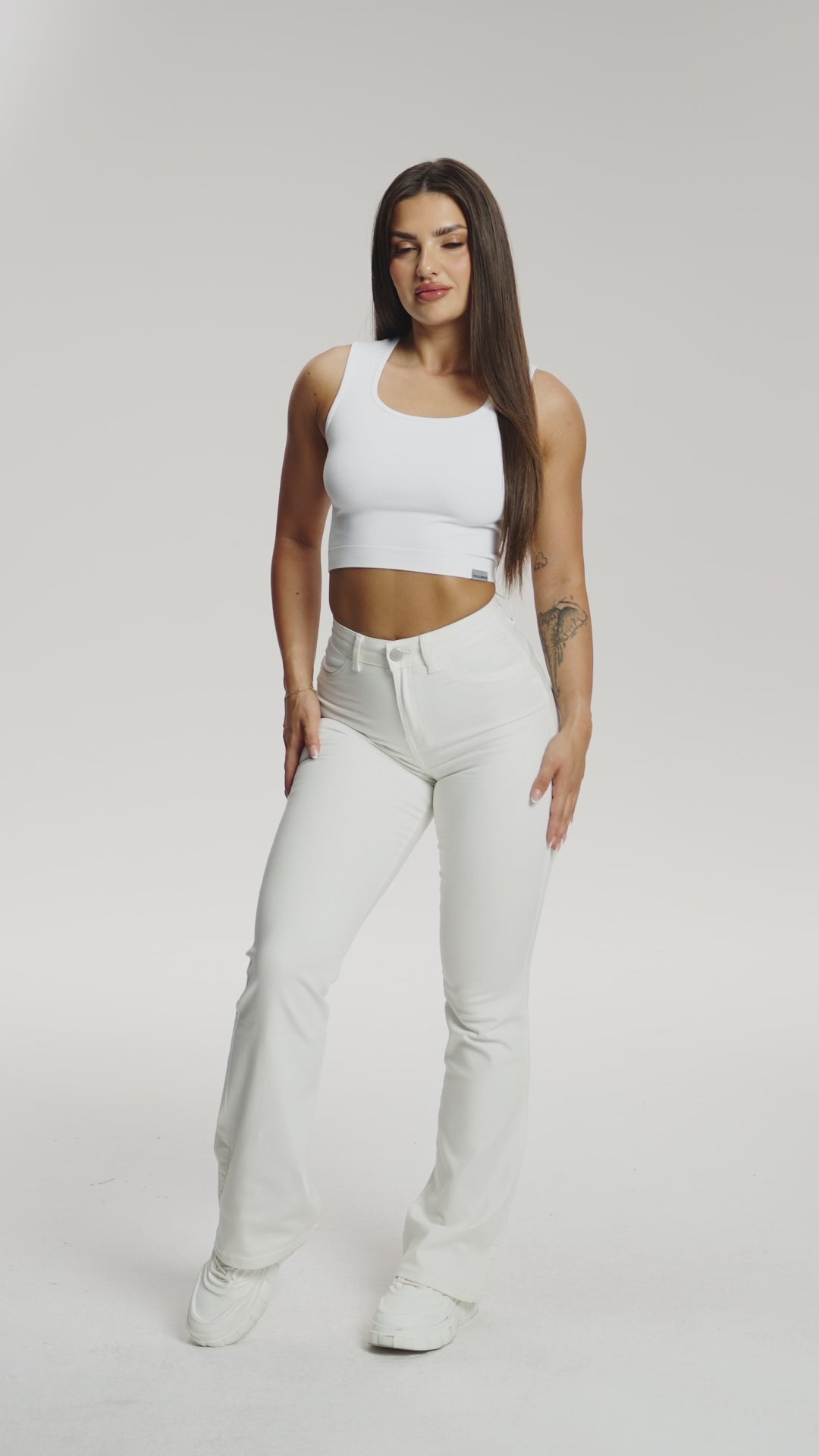 Jeansy dzwony perfect slim off white